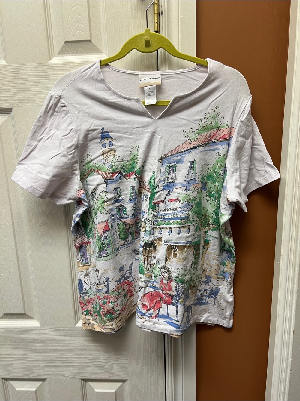 Alfred Dunner White Scenic Village Watercolor Print Short Sleeve Top